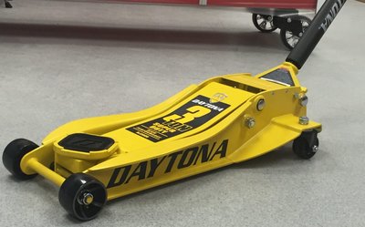 Daytona floor jack.jpg