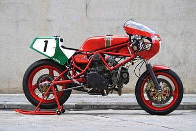 ducati-racing-5.jpg